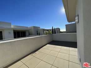 5552 Palm Drive, Hawthorne CA 90250