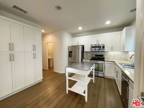 5552 Palm Drive, Hawthorne CA 90250