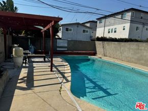 2201 S Ridgeley Drive, Los Angeles CA 90016