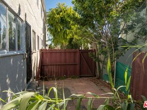5761 Fair Avenue, North Hollywood CA 91601