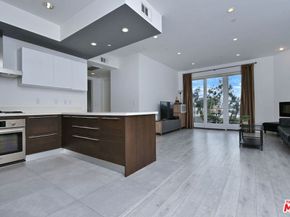 118 S Kenwood Street 305, Glendale CA 91205