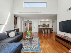 1250 Amherst Avenue 302, Los Angeles CA 90025