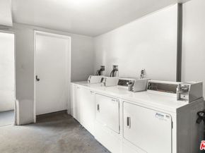 2241 Virginia Avenue 8, Santa Monica CA 90404