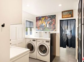 5549 Senford Avenue, Los Angeles CA 90056