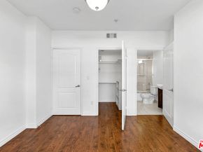 5633 Carlton Way 203, Los Angeles CA 90028