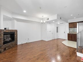 5633 Carlton Way 203, Los Angeles CA 90028