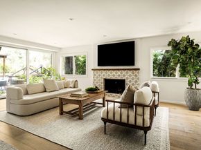 327 E Rustic Road, Santa Monica CA 90402