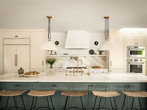 327 E Rustic Road, Santa Monica CA 90402