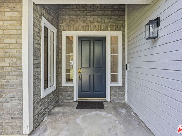 744 New York Drive, Altadena CA 91001