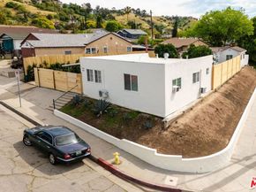 2900 Asbury Street, Los Angeles CA 90065
