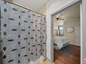 6938 Laurel Canyon Boulevard 310, North Hollywood CA 91605