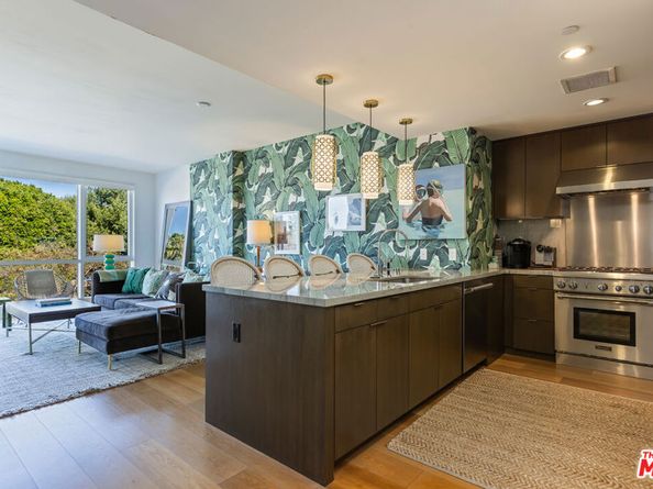 1705 Ocean Avenue 306, Santa Monica CA 90401