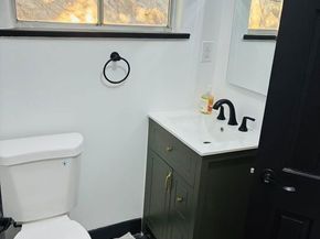 8718 Crescent Drive, Los Angeles CA 90046