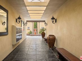 4128 Whitsett Avenue 107, Studio City CA 91604