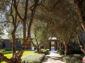 859 Woodacres Road, Santa Monica CA 90402