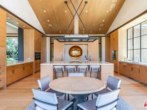 859 Woodacres Road, Santa Monica CA 90402