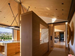 859 Woodacres Road, Santa Monica CA 90402