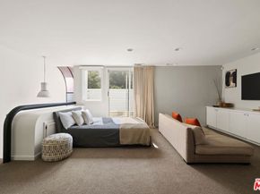 2060 N Beverly Drive, Beverly Hills CA 90210