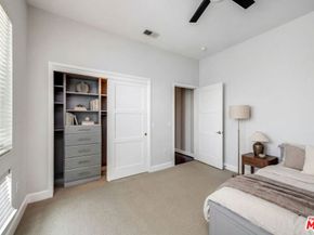 10878 Bloomfield Street 406, Toluca Lake CA 91602