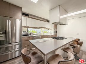 3025 Edgehill Drive, Los Angeles CA 90018