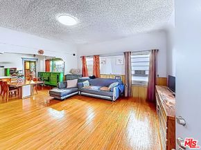 3025 Edgehill Drive, Los Angeles CA 90018