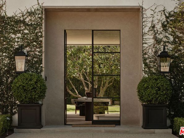 12846 Highwood Street, Los Angeles CA 90049