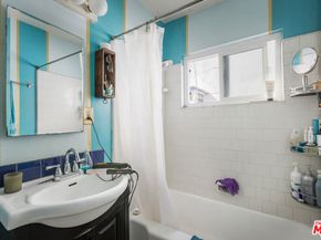 2912 Bellevue Avenue, Los Angeles CA 90026