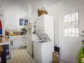 2912 Bellevue Avenue, Los Angeles CA 90026