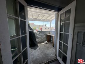 1117 N Alexandria Avenue, Los Angeles CA 90029