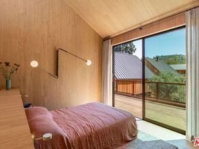 3405 Fryman Road, Studio City CA 91604