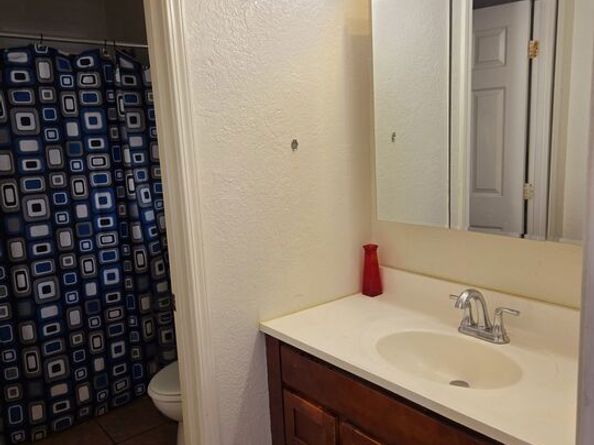 2522 75th Avenue, Oakland CA 94605