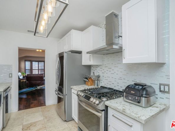 7815 S Halldale Avenue, Los Angeles CA 90047