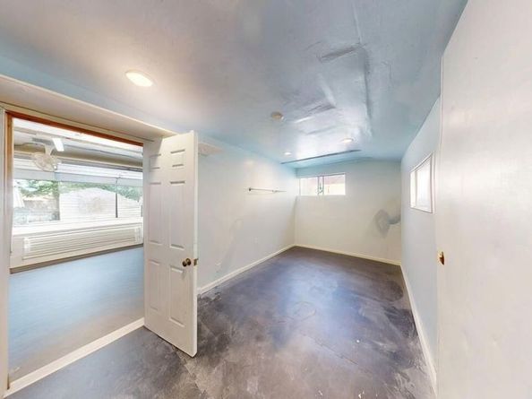 535 Woodbury Road, Glendale CA 91206
