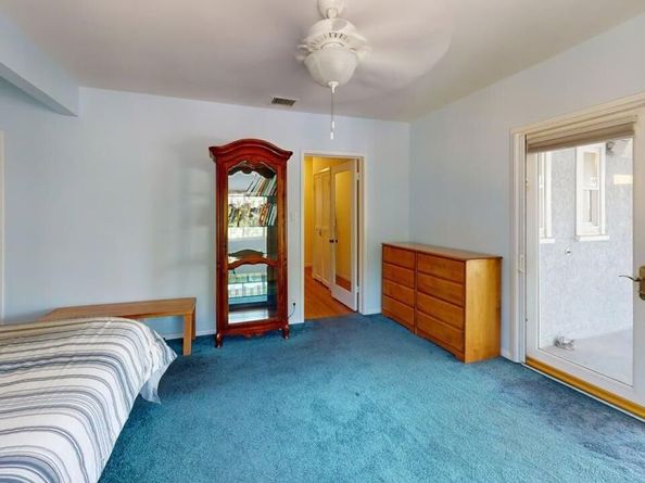 535 Woodbury Road, Glendale CA 91206