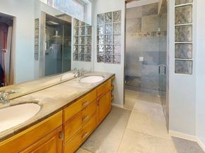 535 Woodbury Road, Glendale CA 91206