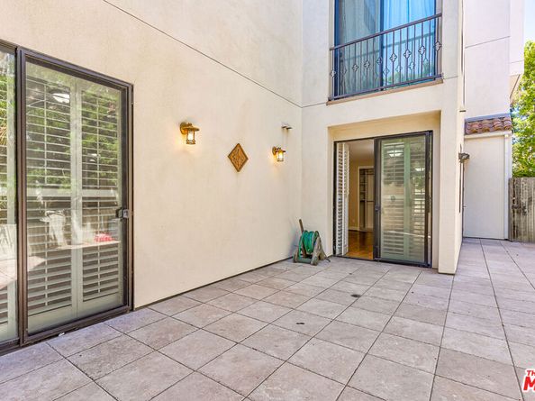 1310 Armacost Avenue 102, Los Angeles CA 90025
