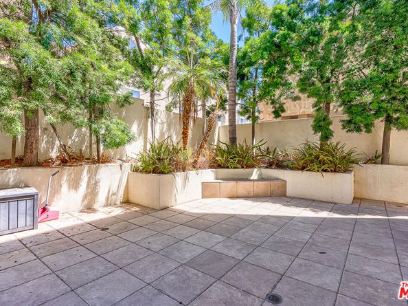 1310 Armacost Avenue 102, Los Angeles CA 90025
