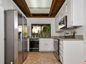 10126 Reseda Boulevard 112, Northridge CA 91324