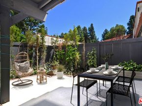 10126 Reseda Boulevard 112, Northridge CA 91324