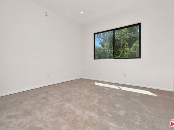 10126 Reseda Boulevard 112, Northridge CA 91324