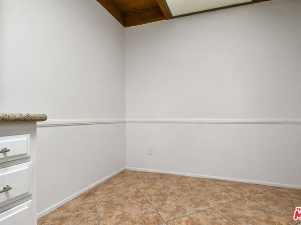 10126 Reseda Boulevard 112, Northridge CA 91324