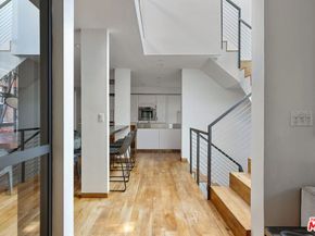 7 Vicente Terrace, Santa Monica CA 90401