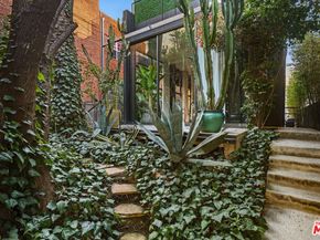 7 Vicente Terrace, Santa Monica CA 90401