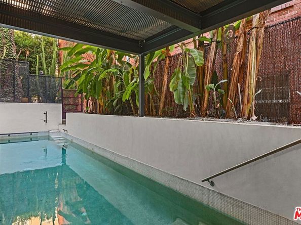 7 Vicente Terrace, Santa Monica CA 90401