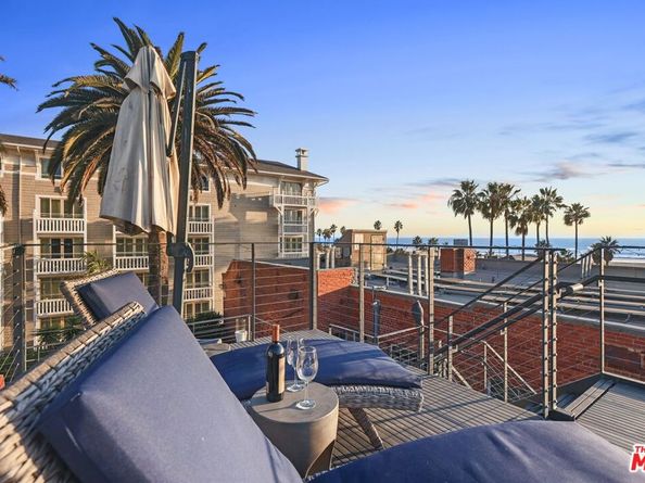 7 Vicente Terrace, Santa Monica CA 90401
