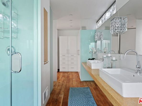 7 Vicente Terrace, Santa Monica CA 90401