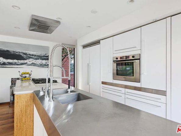 7 Vicente Terrace, Santa Monica CA 90401