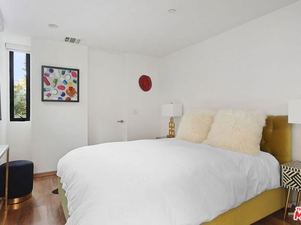 7 Vicente Terrace, Santa Monica CA 90401