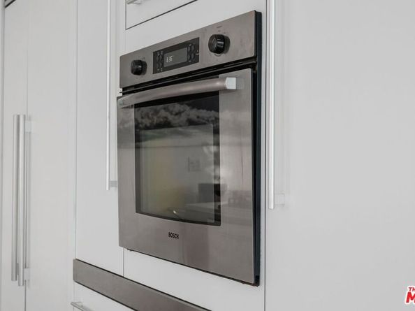 7 Vicente Terrace, Santa Monica CA 90401