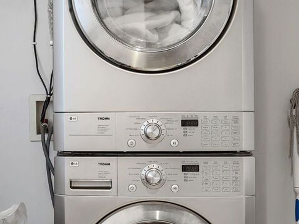 7 Vicente Terrace, Santa Monica CA 90401